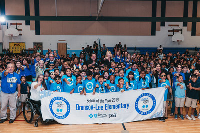 Blue Cross Blue Shield of Arizona And Fitness Icon Jake &ldquo;Body by Jake&rdquo; Steinfeld Present $100,000 Fitness Center To Brunson-Lee Elementary School