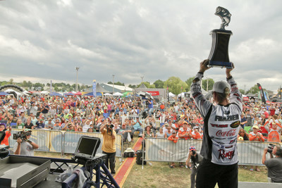 The 2020 Bassmaster Elite Series schedule should continue to draw record-breaking crowds to a variety of storied fisheries, where fans can see the world's best anglers compete on some of the best big-bass lakes in America.