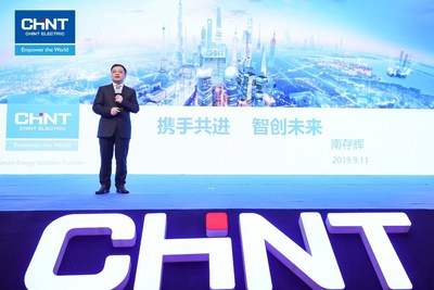 Nan Cunhui, chairman of CHINT Group gave a keynote speech in the Global Summit on Market Innovation and Development