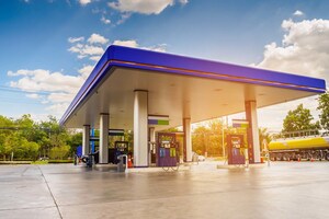 International Oil Company Achieves Compliance Cuts Costs, and Replaces Flat Car Allowance &amp; Fuel Card with CarData FAVR Program