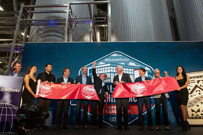 Ribbon Cutting Molson Coors Fraser Valley Brewery at Chilliwack (CNW Group/Molson Coors Canada)