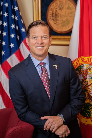 Carlos Lopez-Cantera Announced as President of Hemp Industries Association of Florida