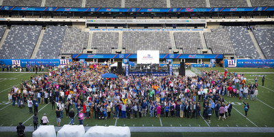 More than 6,000 cancer survivors, their family members and caregivers, and their healthcare teams gathered on the evening of September 13 at MetLife Stadium in Rutherford, New Jersey for Celebrating Life & Liberty, sharing inspiration and support for cancer survivors and people with cancer who are still in treatment or recovery.